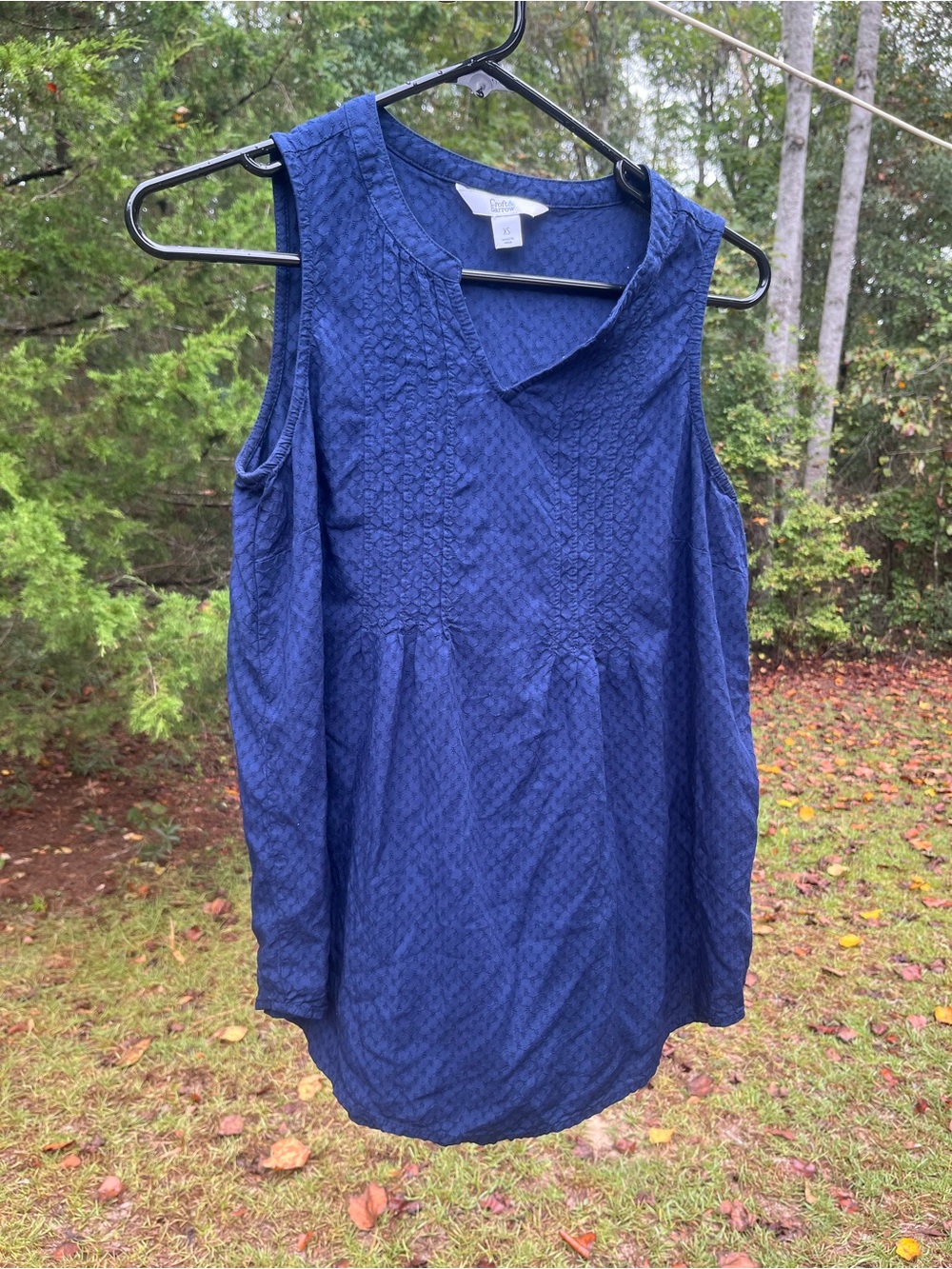 croft & barrow Deep Blue Textured V-Neck Sleeveless Tank